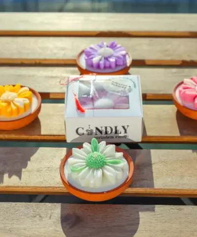 Alternative view of Floare parfumata din ceara